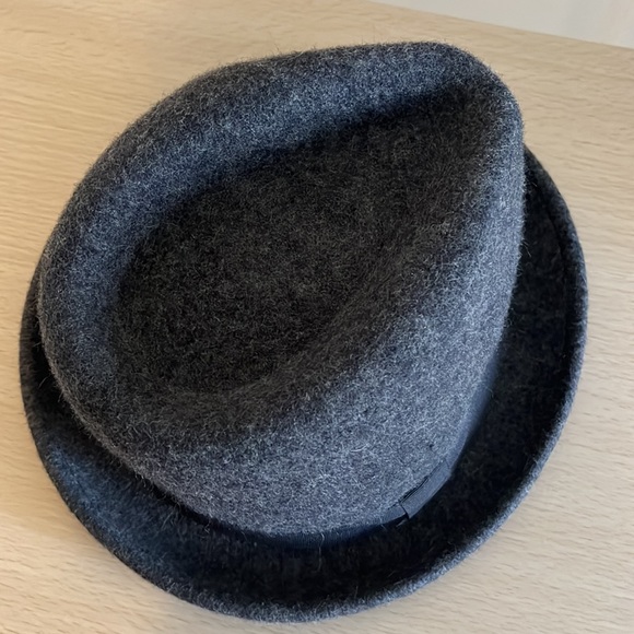 JoeFresh wool fedora hat. Size S/M. New, never worn. Circumference 21 3/4 inch - Picture 6 of 6